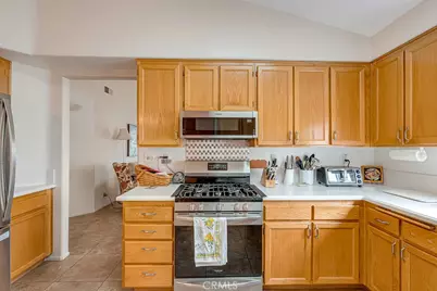 40281 Via Acuna, Murrieta, CA 92562 - Photo 11