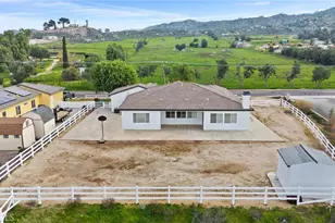 22255 Rosary, Nuevo, CA 92567 - Photo 45