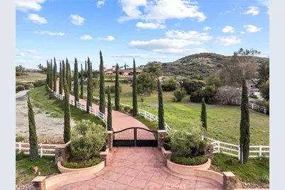 21051 Via Sevilla, Murrieta, CA 92562 - Photo 47