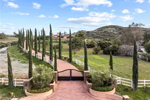 21051 Via Sevilla, Murrieta, CA 92562 - Photo 47