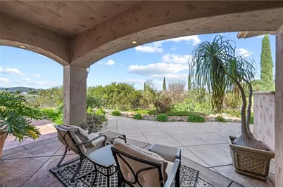 21051 Via Sevilla, Murrieta, CA 92562 - Photo 37