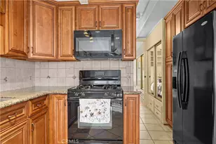 1427 Sierra Dr, San Jacinto, CA 92583 - Photo 11