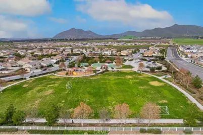 32057 Rambling Court, Winchester, CA 92596 - Photo 33