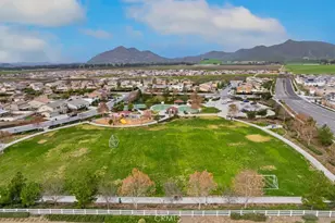 32057 Rambling Ct, Winchester, CA 92596 - Photo 33