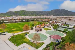 32057 Rambling Ct, Winchester, CA 92596 - Photo 29