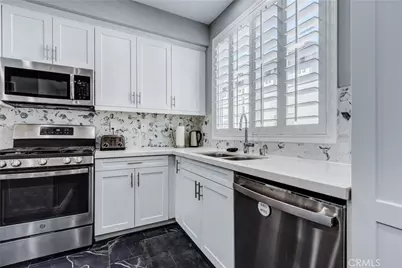 625 Savi Drive #102, Corona, CA 92878 - Photo 3