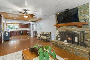 30005 Swan Point Dr, Canyon Lake, CA 92587 - Photo 11