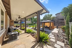 27665 Bottle Brush Way, Murrieta, CA 92562 - Photo 43