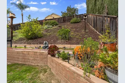 39815 Highbury Drive, Murrieta, CA 92563 - Photo 41