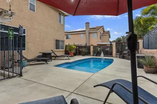 39815 Highbury Dr, Murrieta, CA 92563 - Photo 51