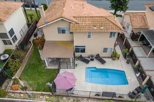 39815 Highbury Dr, Murrieta, CA 92563 - Photo 45