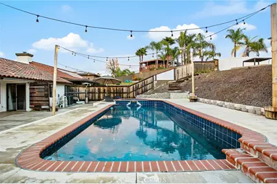 29710 Longhorn Drive, Canyon Lake, CA 92587 - Photo 35