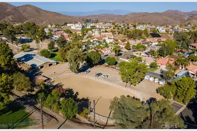 29710 Longhorn Drive, Canyon Lake, CA 92587 - Photo 55