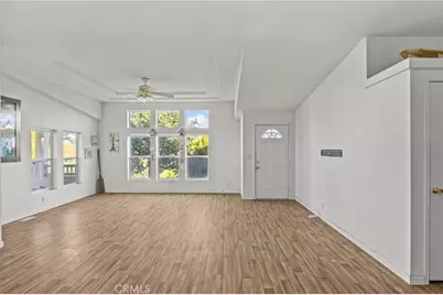 29825 Porth, Murrieta, CA 92563 - Photo 9