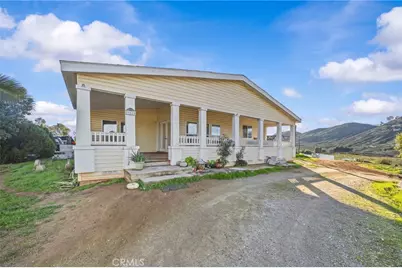 29825 Porth, Murrieta, CA 92563 - Photo 3