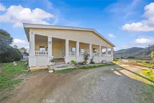 29825 Porth, Murrieta, CA 92563 - Photo 3