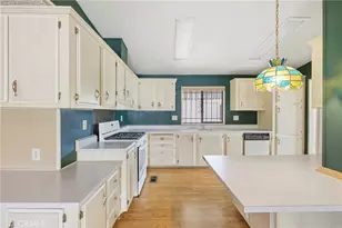 1279 Sorrel Dr, Hemet, CA 92545 - Photo 5