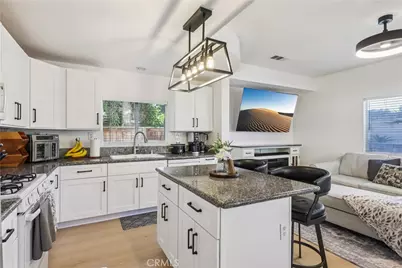 26275 Monticello, Murrieta, CA 92563 - Photo 11