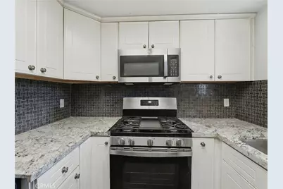 14405 Cerise #13, Hawthorne, CA 90250 - Photo 9