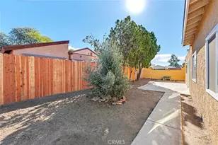 728 Malibu St, Hemet, CA 92543 - Photo 25