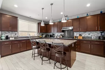 5052 Clematis Court, Mira Loma, CA 91752 - Photo 7