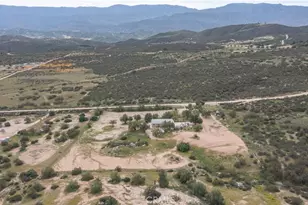 40752 El Pequito, Hemet, CA 92544 - Photo 9