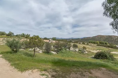 40752 El Pequito, Hemet, CA 92544 - Photo 33