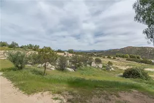 40752 El Pequito, Hemet, CA 92544 - Photo 33