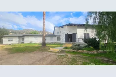 2100 S State, Hemet, CA 92543 - Photo 1