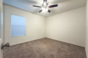 32297 Wild West Ct, Winchester, CA 92596 - Photo 17