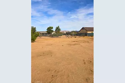 22684 Powhatan, Apple Valley, CA 92308 - Photo 21