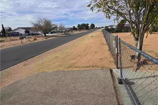 22684 Powhatan, Apple Valley, CA 92308 - Photo 3