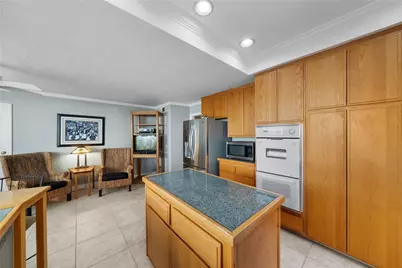 21091 Chubasco, Huntington Beach, CA 92646 - Photo 11