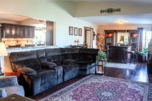 30225 Amber Ln, Hemet, CA 92543 - Photo 9