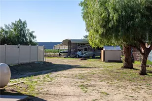 30225 Amber Ln, Hemet, CA 92543 - Photo 51