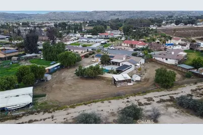 30225 Amber Lane, Hemet, CA 92543 - Photo 59