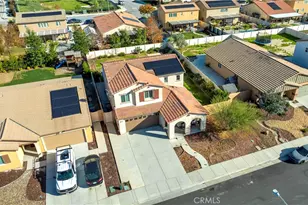 29382 Marblewood Ct, Winchester, CA 92596 - Photo 5