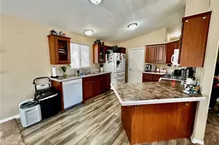 1536 S State St, Hemet, CA 92543 - Photo 9