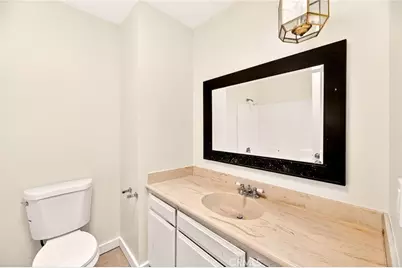 1325 W Latham, Hemet, CA 92543 - Photo 25