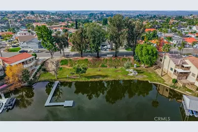 30649 Sea Horse, Canyon Lake, CA 92587 - Photo 3