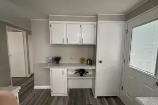 880 N Lake Steet, Hemet, CA 92544 - Photo 19