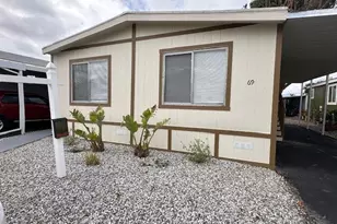 880 N Lake Steet, Hemet, CA 92544 - Photo 1