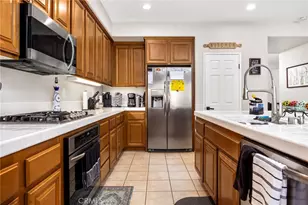 4526 Trotter Dr, Hemet, CA 92545 - Photo 11