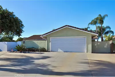 22568 Castle Crag Drive, Canyon Lake, CA 92587 - Photo 5