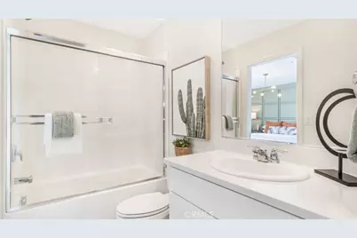 19152 Chestnut Grove Court, Riverside, CA 92507 - Photo 11