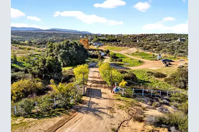 38950 Hoss Street, Temecula, CA 92592 - Photo 23