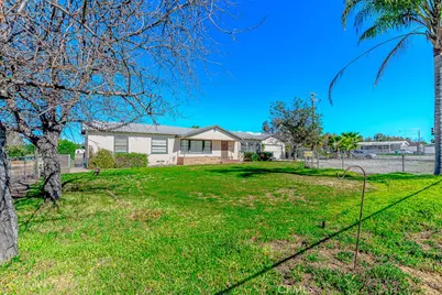 26490 Orange, Perris, CA 92571 - Photo 3