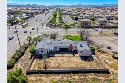 26490 Orange, Perris, CA 92571 - Photo 31