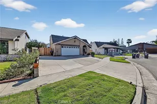 6116 E Paseo Rio Azul, Anaheim, CA 92807 - Photo 53