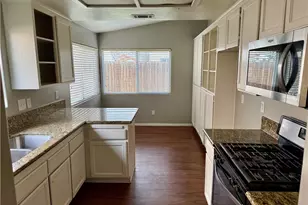 372 Via Capri, Hemet, CA 92545 - Photo 9